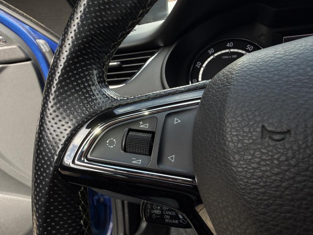 Skoda Octavia combi 2.0 tsi rs - dealer onderhouden - full optie -