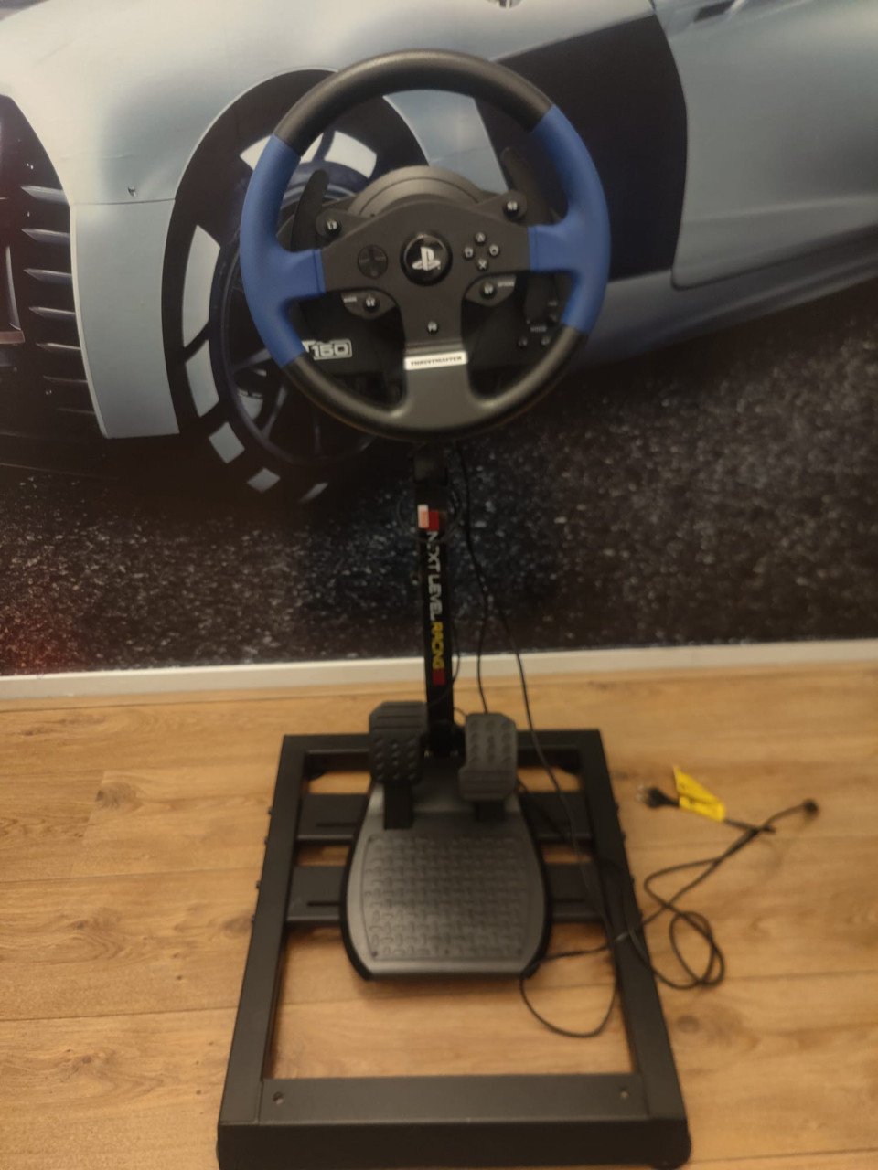 Next Level Racing stand+Trustmaster 150