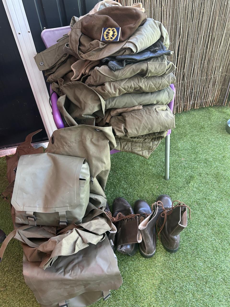 Leger kleding