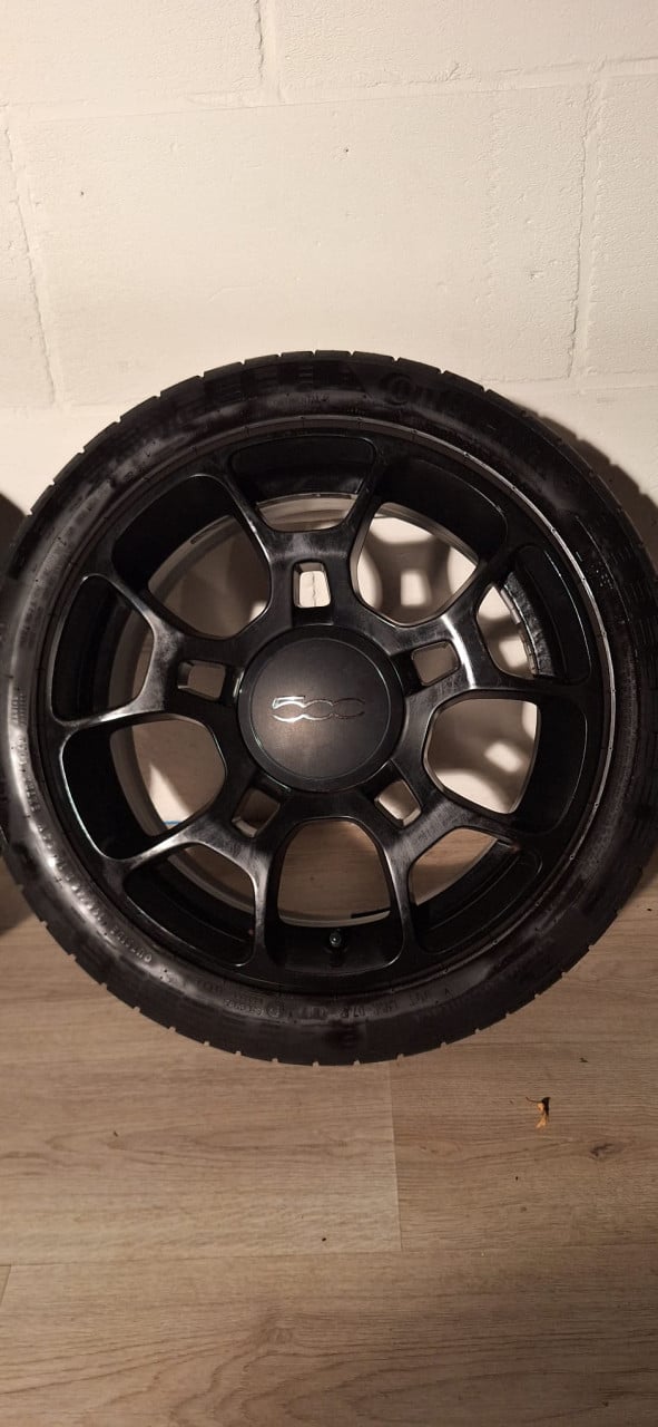 16 inch ORIGINEEL FIAT 500 ABARTH VELGEN + ZOMERBANDEN
