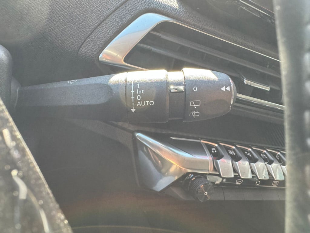 Peugeot 5008 1.2 puretech allure 7-persoons