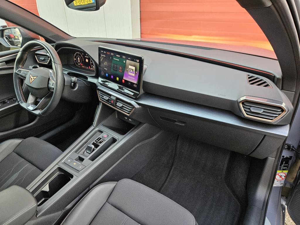 Cupra Leon Sportstourer 1.4 e-hybrid vz adrenaline | acc | camera | carplay