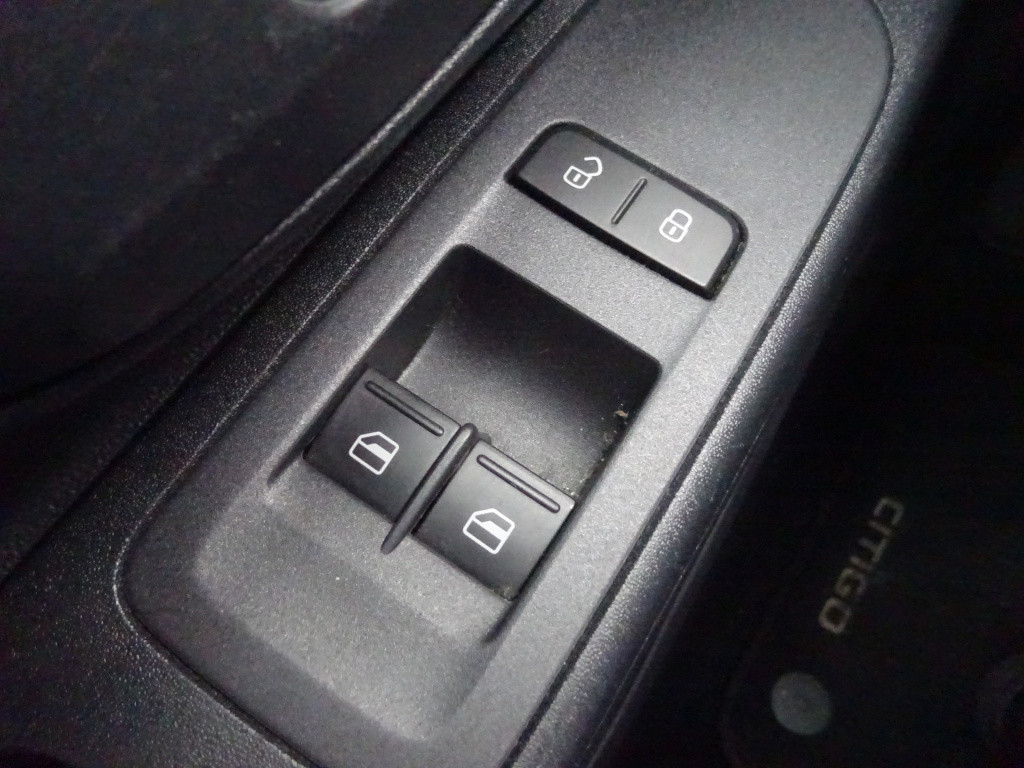 Skoda Citigo 1.0 cng g-tec ambition airco / bluetooth / cruise control / na