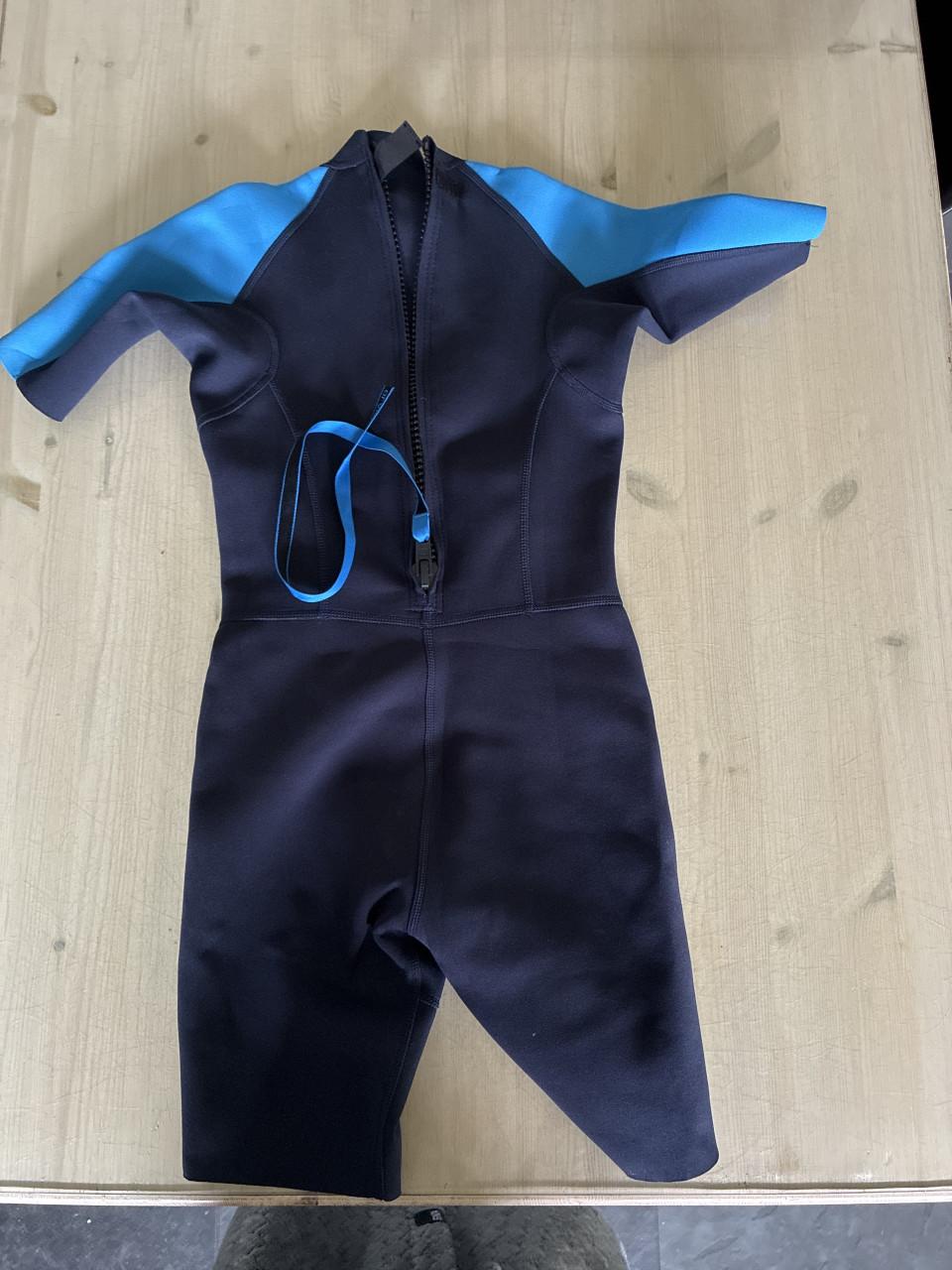 Shorty zomer neopreen ca.  12 jaar