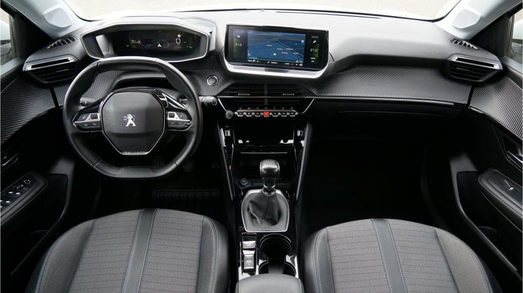 Peugeot 208 1.2 puretech allure pack rijklaar incl garantie