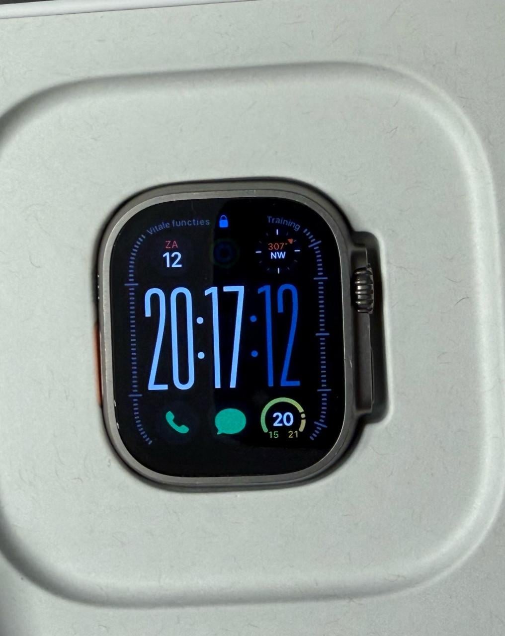 Apple Watch ULTRA 2 Titanium met extre Apple bandjes