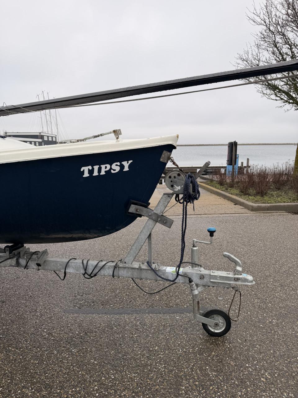 Varuna 501 Zeilboot met trailer en motor