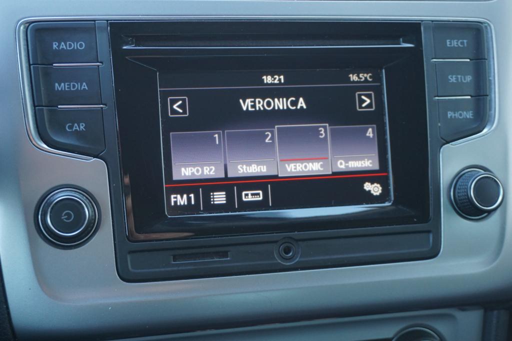 Volkswagen Polo 1.2 tsi highline climate / cruise / bt / parkeers. / elektr