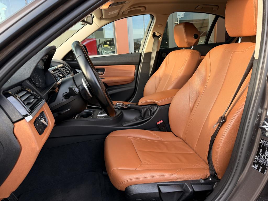 BMW 3-serie 320i high executive | harman/kardon | leder | v + a parkeersens