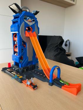 Hot Wheels grote garage inclusief auto's