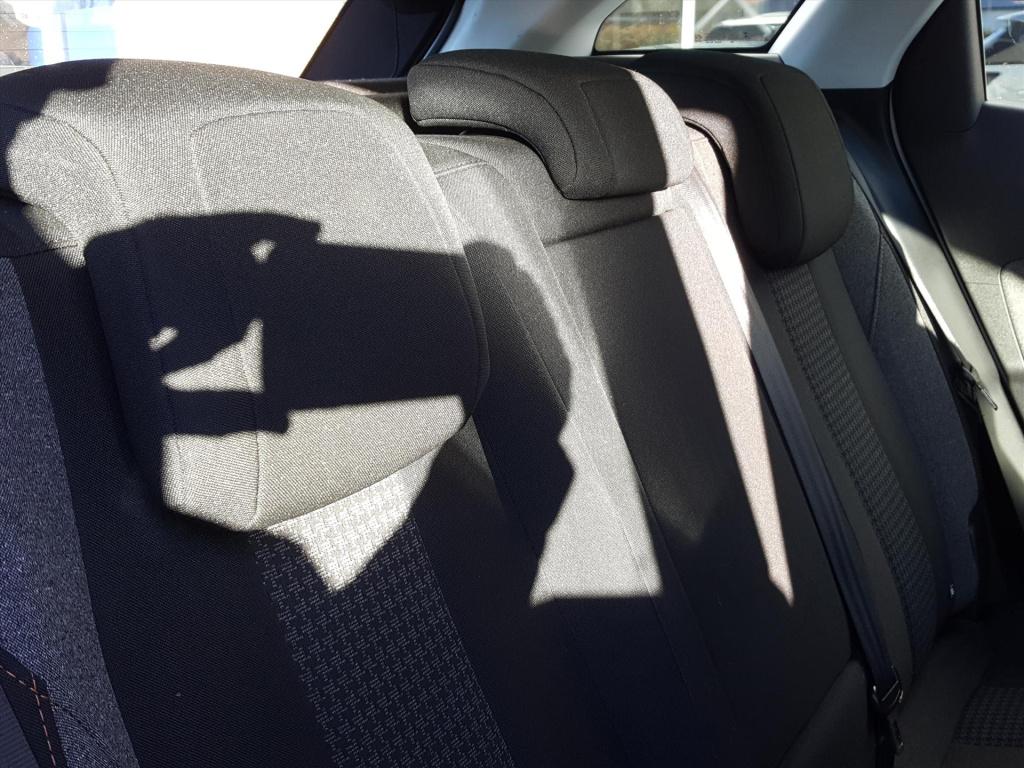 Peugeot 3008 1.2 130pk s&s access trekhaak | cruise control | airco | bluet