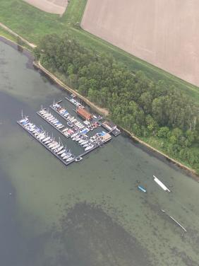 Ligplaatsen te huur direct aan het Veerse Meer