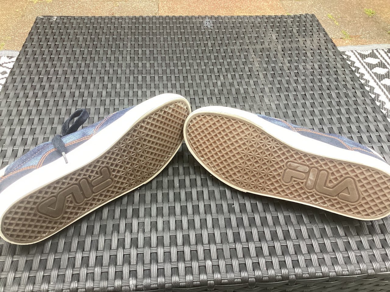 Nieuwe Fila herenschoenen maar 43