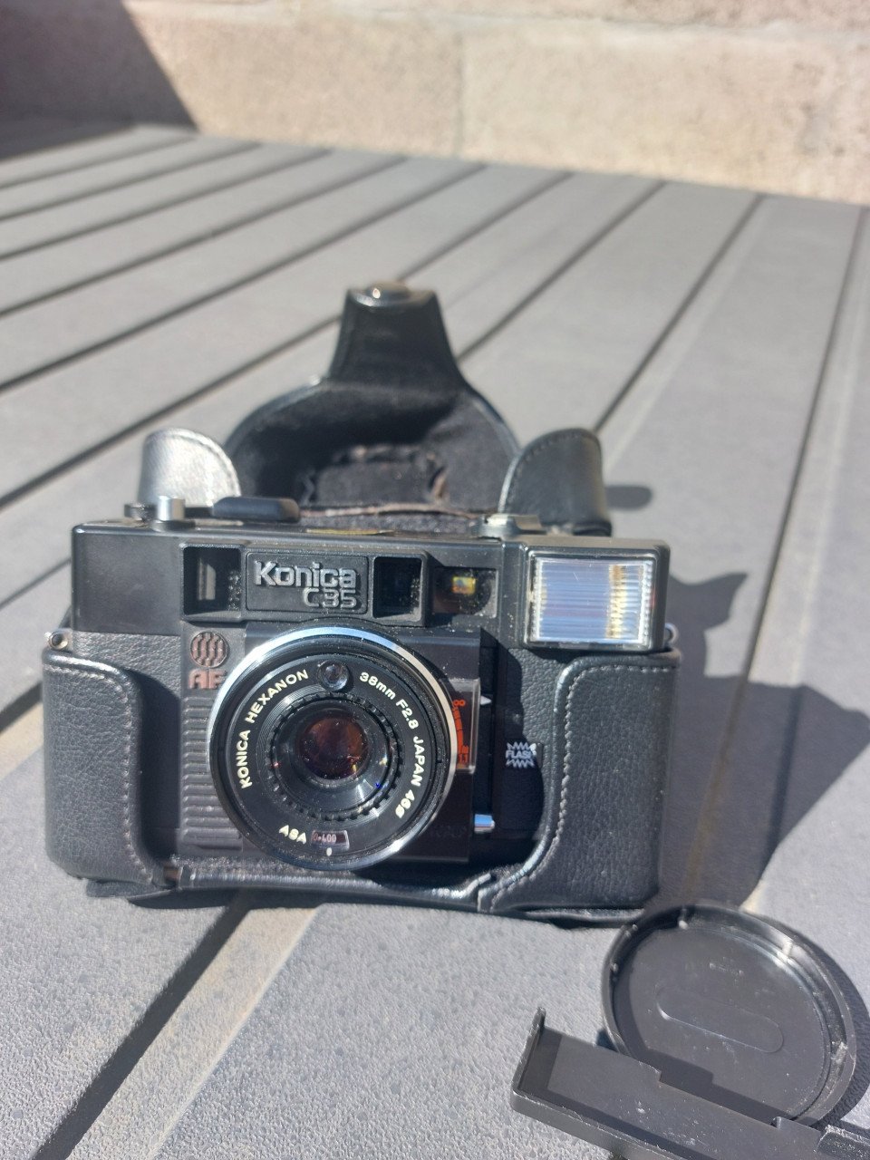 Videocamera en analoog fototoestel