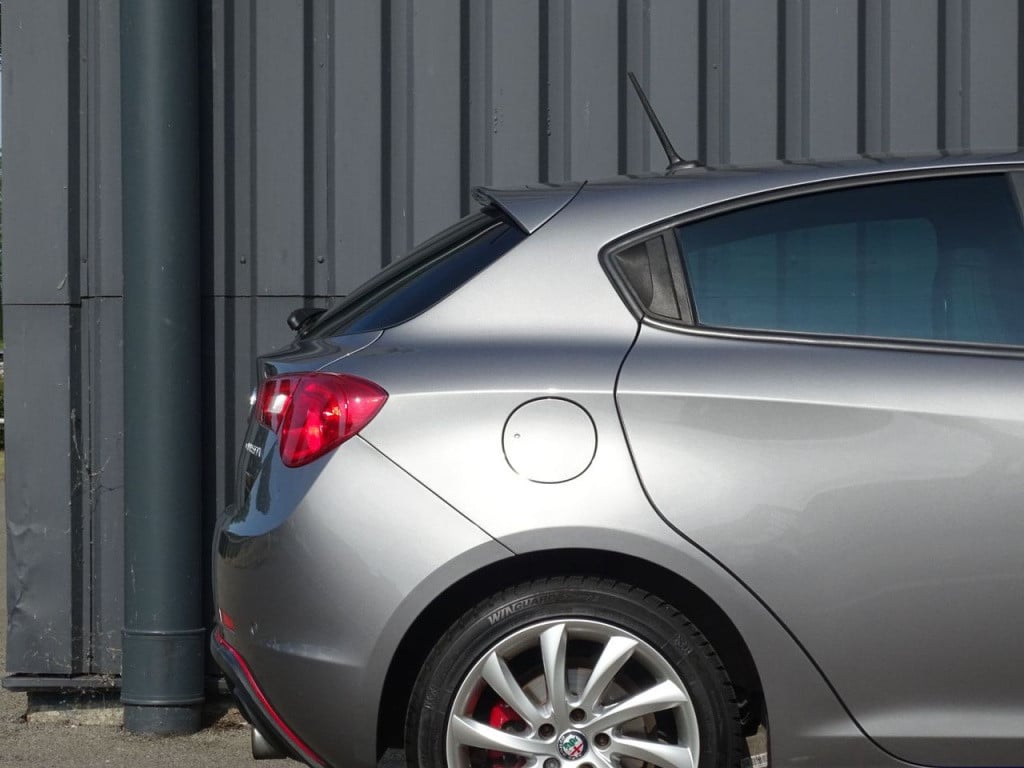 Alfa Romeo Giulietta 1.750 turbo veloce 240pk | sportstoelen | xenon
