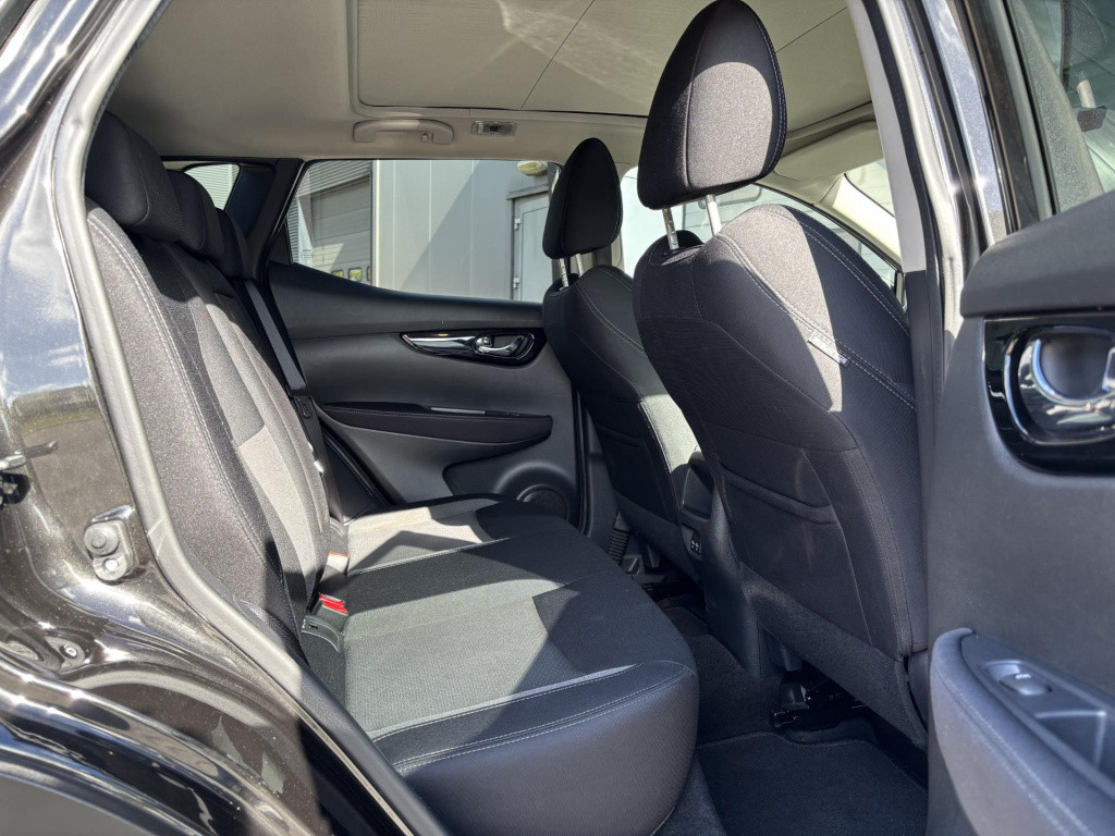 Nissan Qashqai 1.3 dig-t design edition | trekhaak | panoramadak | apple ca