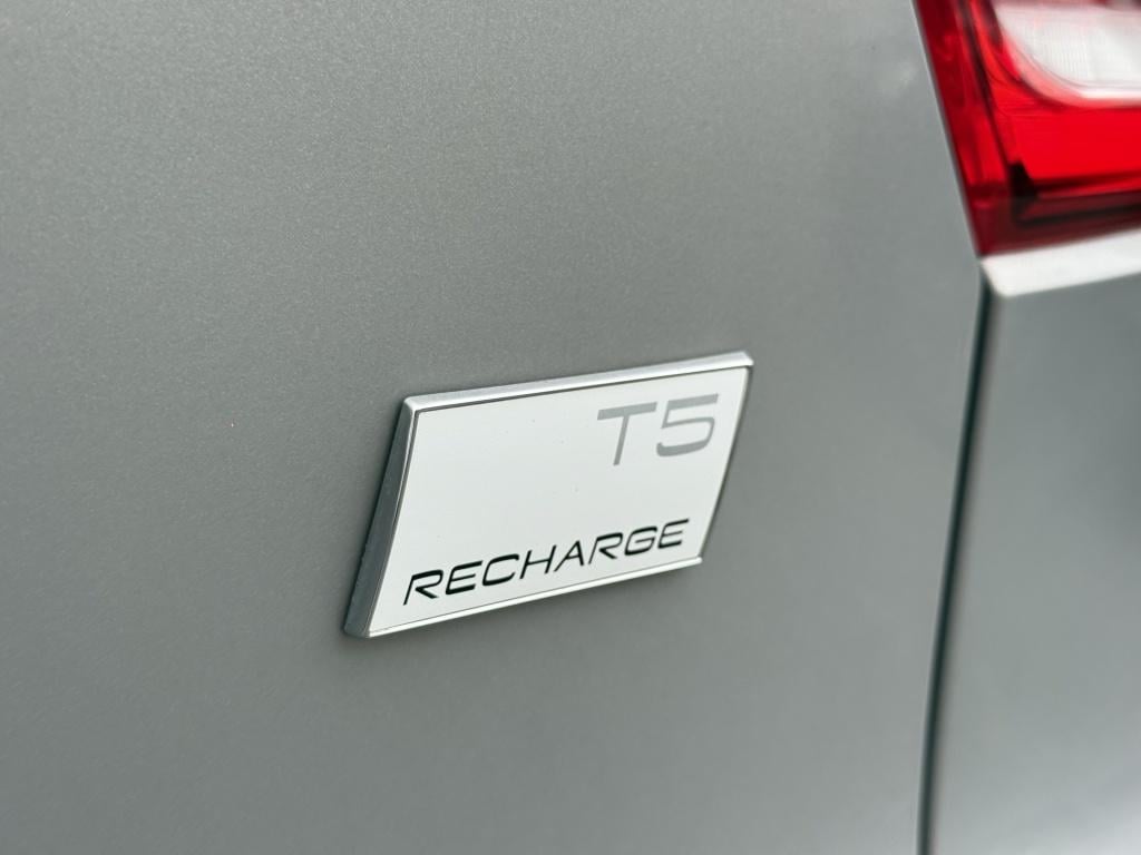 Volvo XC40 t5 262pk recharge ultimate dark