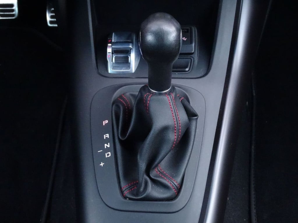 Alfa Romeo Giulietta 1.750 turbo veloce 240pk | sportstoelen | xenon