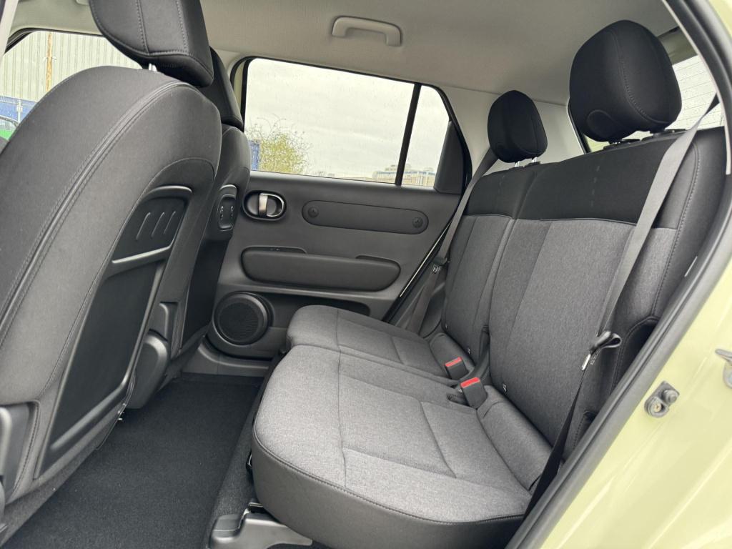 Hyundai Inster pulse 49 kwh winter pack