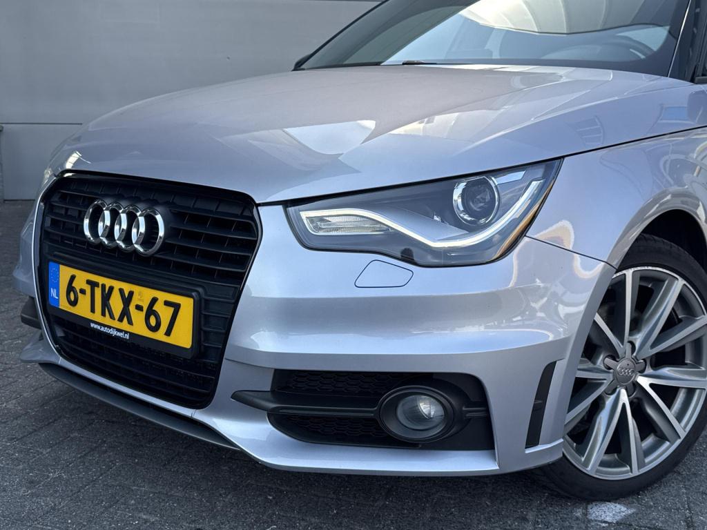 Audi A1 Sportback 1.4 tfsi cod admired s-line automaat