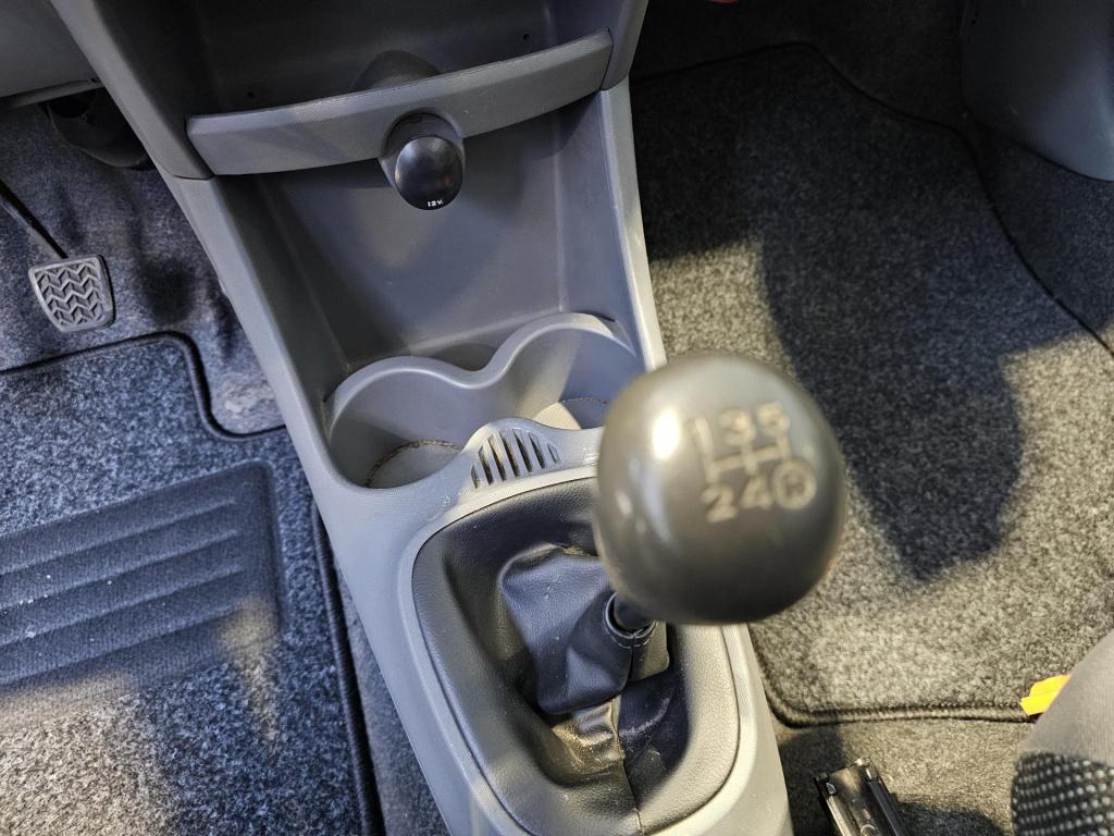 Peugeot 107 1.0-12v xs