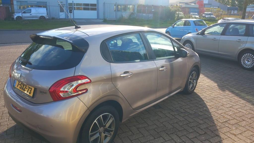 Peugeot 208 1.2 e-VTI Envy AUTOMAAT !!! 5drs 2013 airco-lm velgen