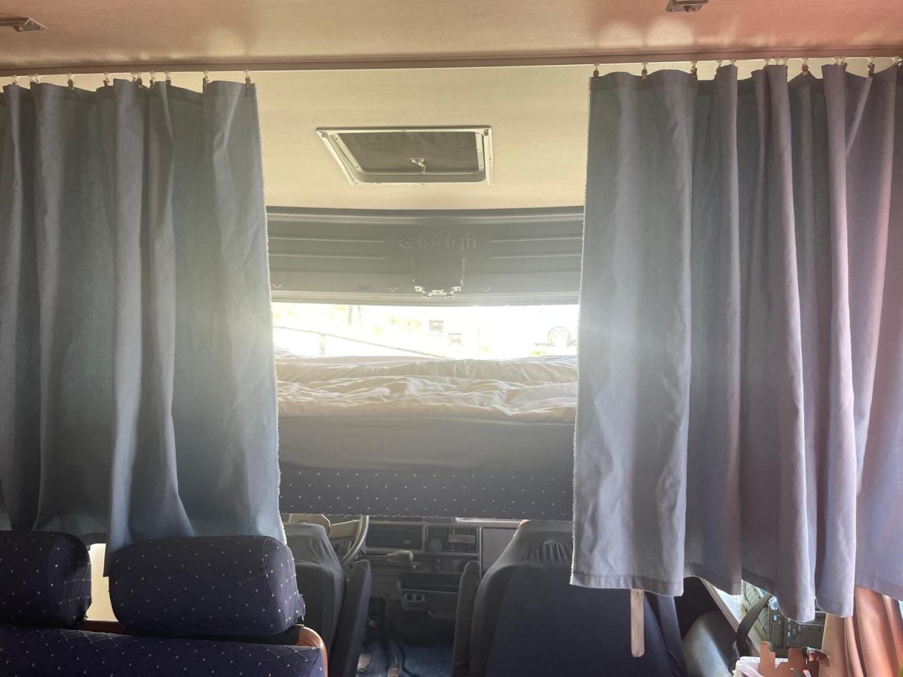 Camper Peugeot 280 G te koop (motor defect)