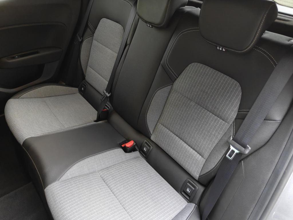 Renault Clio 1.0 tce 90 gpf techno camera, navigatie, apple/android auto