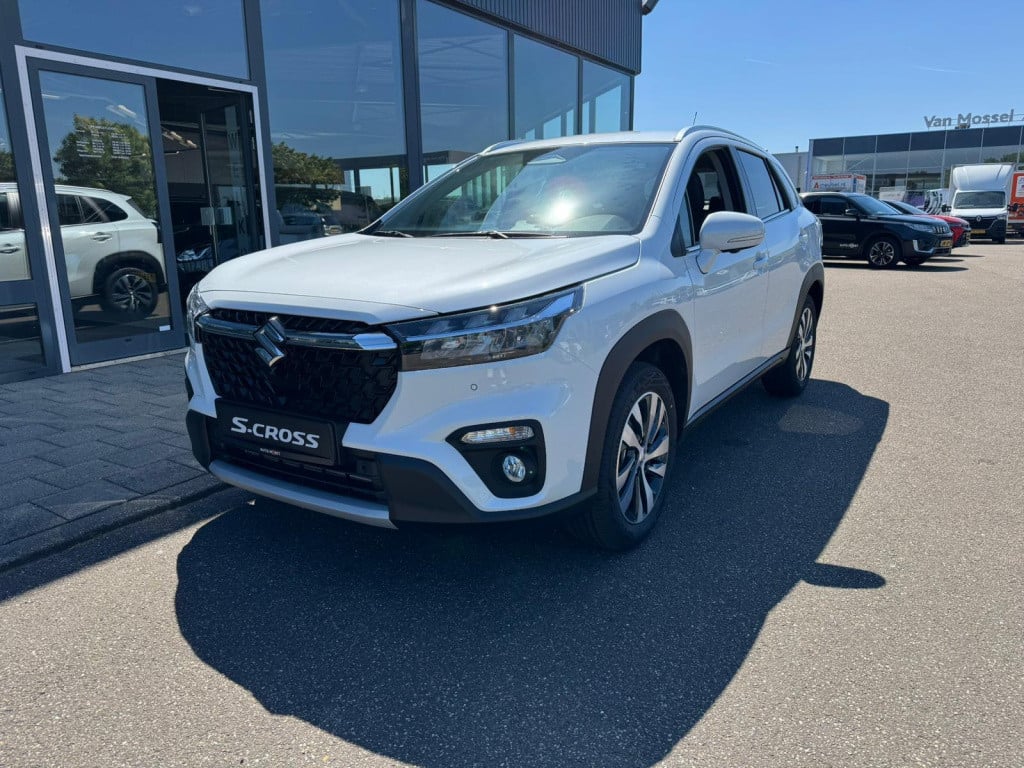 Suzuki Sx4 S-cross 1.4 boosterjet style smart hybrid
