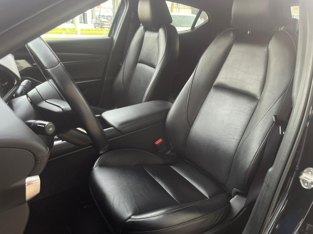 Mazda 3 2.0 skyactiv-x 180 pk luxury |aero pack|bose|trekhaak|rijklaar