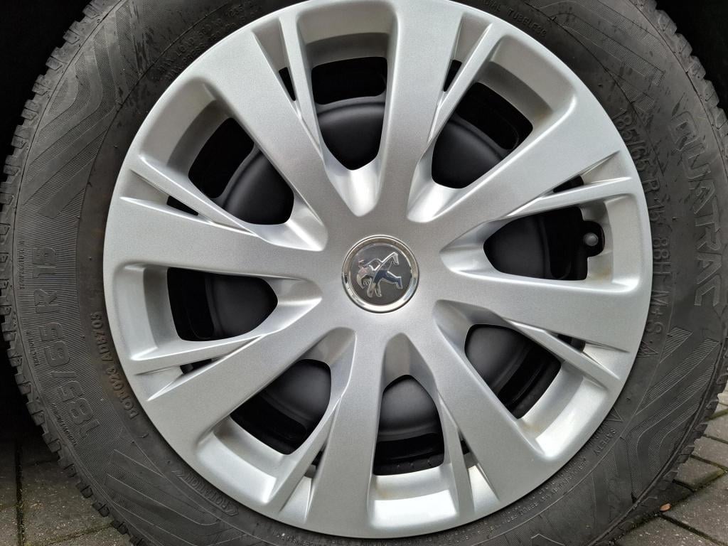 Peugeot 208 1.2 82 blue lion 5-drs airco/nav/park