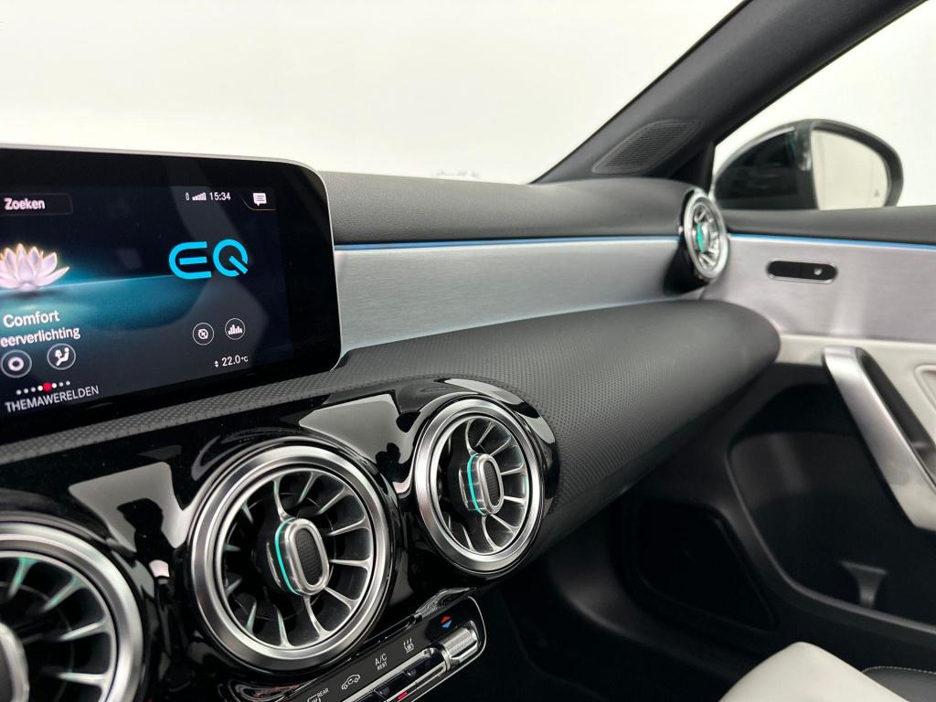 Mercedes-Benz A-Klasse 250 e amg line pano acc 360 leder