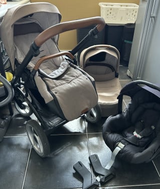 Mutsy Nio Kinderwagen met maxi cosi en overige