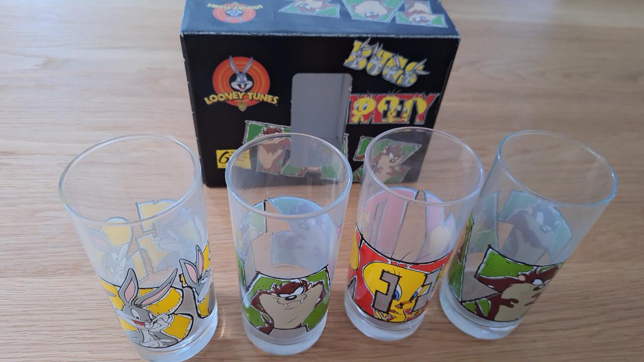 Nieuw in doos 4 Looney Tune glazen