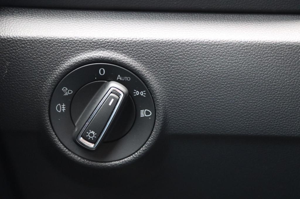 Volkswagen T-roc 1.5 tsi style 150pk dsg7