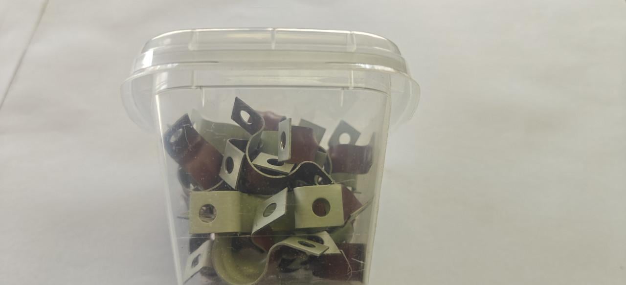 Te Koop  Beugel ( Zadels ) 16 en 19 mm voor PVC buis 16 en 19 mm
