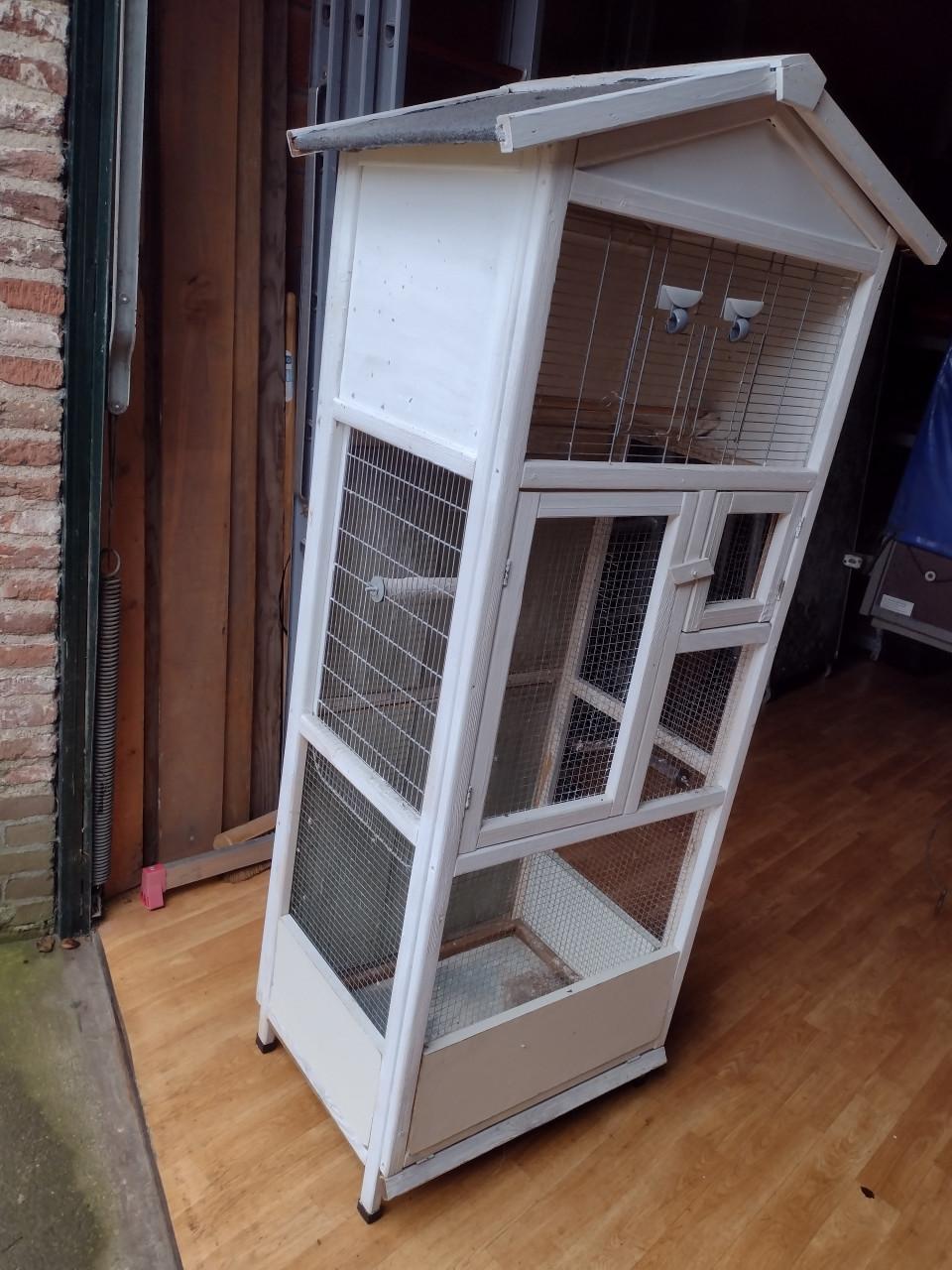 Te koop: Buiten Voliere