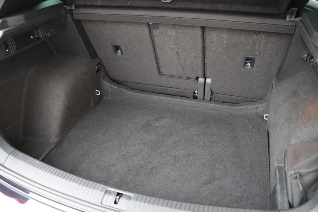 Volkswagen Tiguan 1.4 tsi act highline 150pk dsg7 | panoramadak | trekhaak 