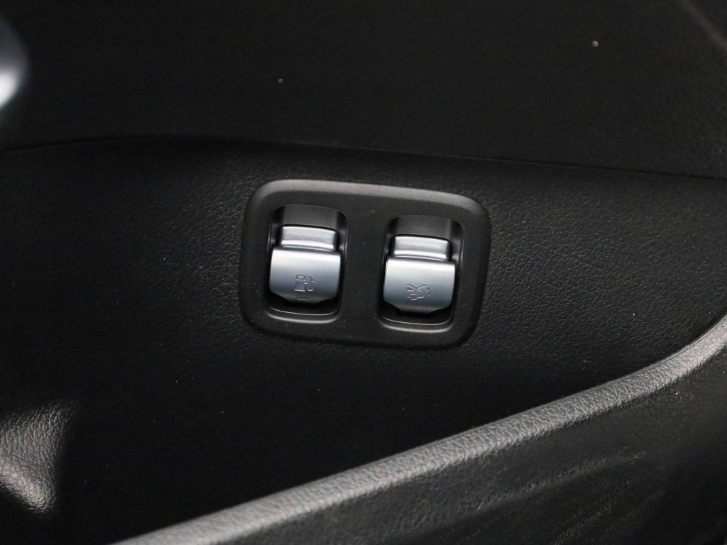 Mercedes-Benz C-Klasse 300 e amg line | automaat | lage km stand | climate 