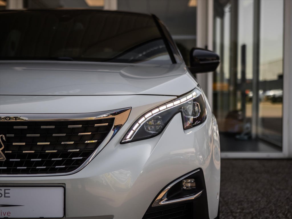 Peugeot 3008 1.6 e-thp 165pk gt-line automaat | trekhaak | camera | navigat