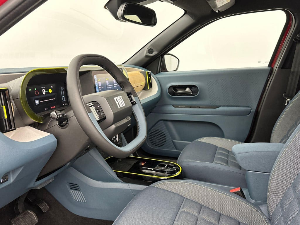 Fiat Panda grande la prima 11 kw 44 kwh | stoelverwarming | stuurverwarming