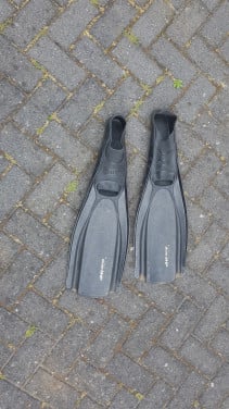Te koop :Mares Plana Avanti zwemvliezen maat 46/47.   Kleur: zwart.