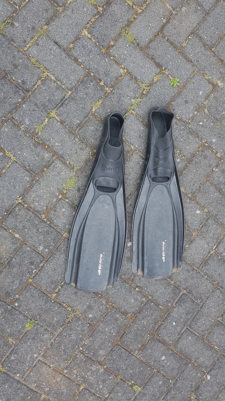 Te koop :Mares Plana Avanti zwemvliezen maat 46/47.   Kleur: zwart.