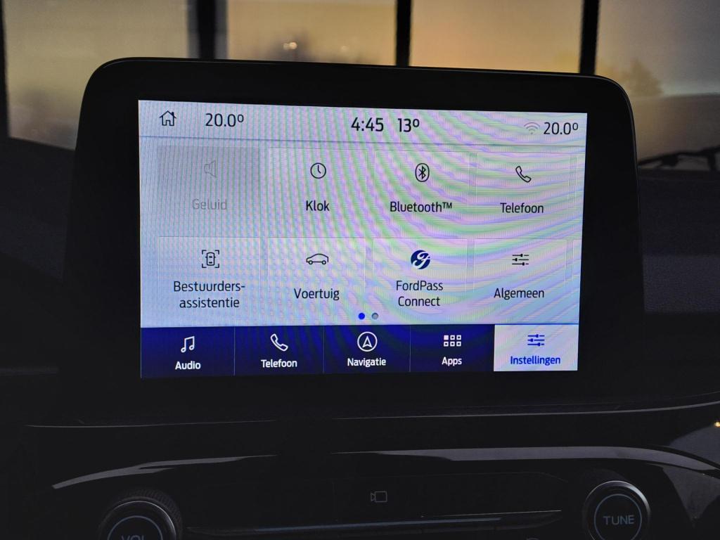 Ford Kuga 2.5 phev st-line | apple carplay & android auto | parkeersensoren