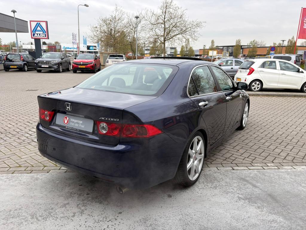 Honda Accord 2.0i executive