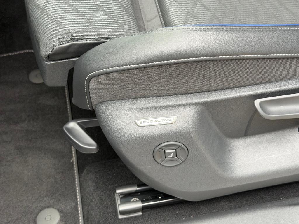 Volkswagen Tiguan 1.5 ehybrid r-line | black line | 360 camera | trekhaak |