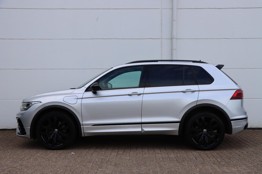 Volkswagen Tiguan 1.4 tsi ehybrid r-line business black style 245pk
