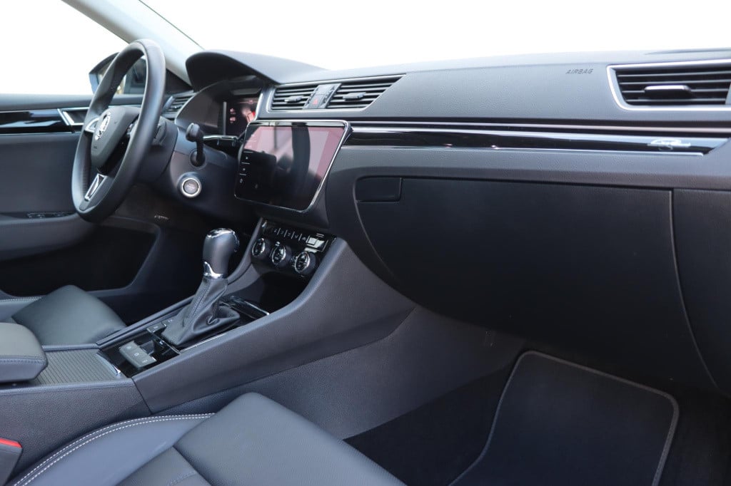 Skoda Superb 1.4 tsi iv business edition