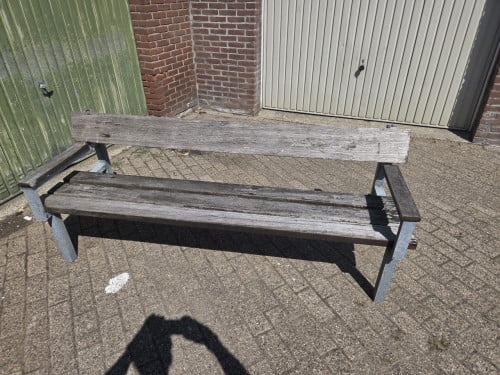 Tuin bankje te koop aangeboden