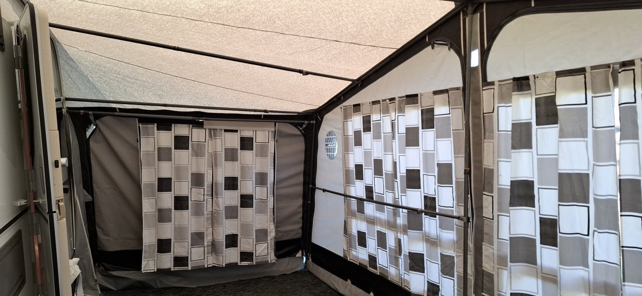 Eriba Nova HN545 bj 2011 airco mover EP levelsysteem, vloerverwarming